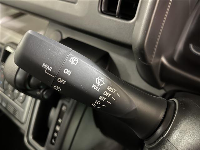 スペーシア ハイブリッドG 衝突被害軽減ブレーキ 障害物センサー 4WD プッシュスタートボタン ステアリングリモコン 横滑り防止装置 アイドリングストップ 運転席助手席シートヒーター オートエアコン 電動格納ドアミラー ABS(38枚目)