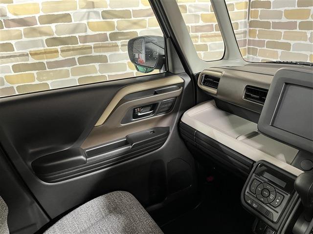 スペーシア ハイブリッドG 衝突被害軽減ブレーキ 障害物センサー 4WD プッシュスタートボタン ステアリングリモコン 横滑り防止装置 アイドリングストップ 運転席助手席シートヒーター オートエアコン 電動格納ドアミラー ABS(45枚目)