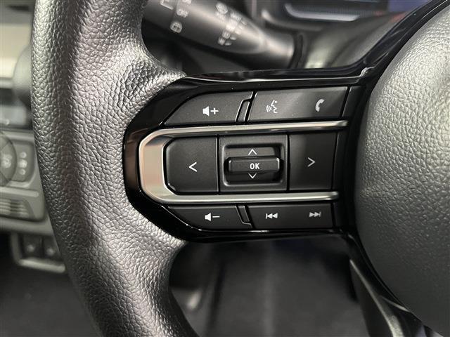 スペーシア ハイブリッドＧ　衝突被害軽減ブレーキ　障害物センサー　４ＷＤ　プッシュスタートボタン　ステアリングリモコン　横滑り防止装置　アイドリングストップ　運転席助手席シートヒーター　オートエアコン　電動格納ドアミラー　ＡＢＳ（36枚目）