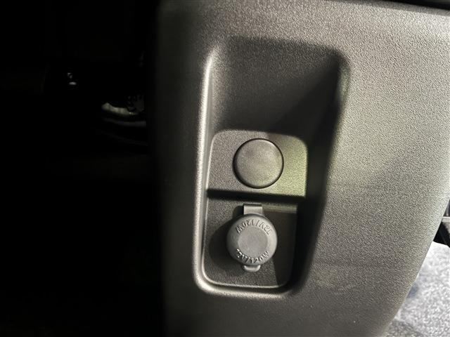 スペーシア ハイブリッドＧ　衝突被害軽減ブレーキ　障害物センサー　４ＷＤ　プッシュスタートボタン　ステアリングリモコン　横滑り防止装置　アイドリングストップ　運転席助手席シートヒーター　オートエアコン　電動格納ドアミラー　ＡＢＳ（54枚目）