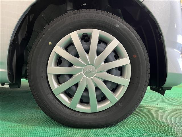 ミライース Ｌ　ＳＡＩＩＩ　４ＷＤ　クリアランスソナー　オートライト　衝突被害軽減システム　オートマチックハイビーム　キーレスエントリー　アイドリングストップ　ＣＶＴ　盗難防止システム　ＡＢＳ　ＥＳＣ　衝突安全ボディ　エアコン（10枚目）