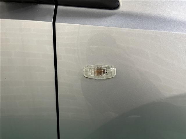 ミライース Ｌ　ＳＡＩＩＩ　４ＷＤ　クリアランスソナー　オートライト　衝突被害軽減システム　オートマチックハイビーム　キーレスエントリー　アイドリングストップ　ＣＶＴ　盗難防止システム　ＡＢＳ　ＥＳＣ　衝突安全ボディ　エアコン（11枚目）