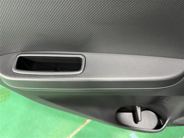 ミライース Ｌ　ＳＡＩＩＩ　４ＷＤ　クリアランスソナー　オートライト　衝突被害軽減システム　オートマチックハイビーム　キーレスエントリー　アイドリングストップ　ＣＶＴ　盗難防止システム　ＡＢＳ　ＥＳＣ　衝突安全ボディ　エアコン（29枚目）