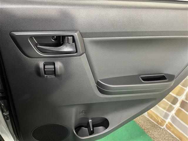 ミライース Ｌ　ＳＡＩＩＩ　４ＷＤ　クリアランスソナー　オートライト　衝突被害軽減システム　オートマチックハイビーム　キーレスエントリー　アイドリングストップ　ＣＶＴ　盗難防止システム　ＡＢＳ　ＥＳＣ　衝突安全ボディ　エアコン（31枚目）