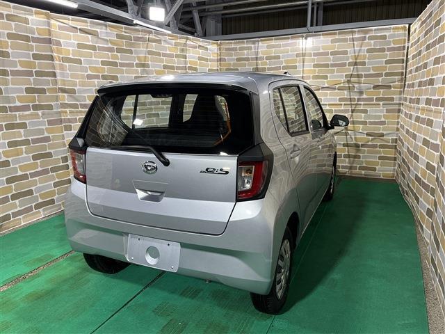 ミライース Ｌ　キーレス　アイドリングストップ　４ＷＤ　横滑り防止装置　デフォッガー　寒冷地仕様車　パワーウィンドウ　マニュアルエアコン　パワーステアリング　ジャッキ　パンク修理キット　燃料計デジタルメーター　ＡＢＳ（16枚目）