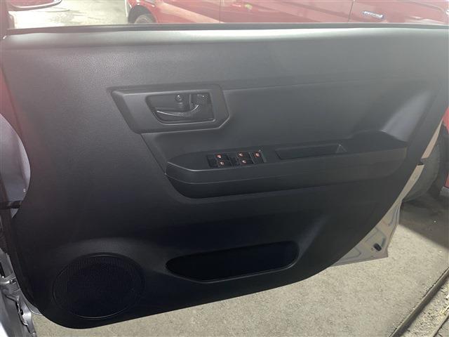 ミライース Ｌ　キーレス　アイドリングストップ　４ＷＤ　横滑り防止装置　デフォッガー　寒冷地仕様車　パワーウィンドウ　マニュアルエアコン　パワーステアリング　ジャッキ　パンク修理キット　燃料計デジタルメーター　ＡＢＳ（41枚目）