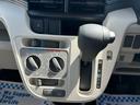 Ｌ　４ＷＤ　キーレスエントリー　運転席シートヒーター　横滑り防止装置　電動格納ドアミラー　パワーウィンドウ　タコメーター　ＣＤオーディオ（29枚目）