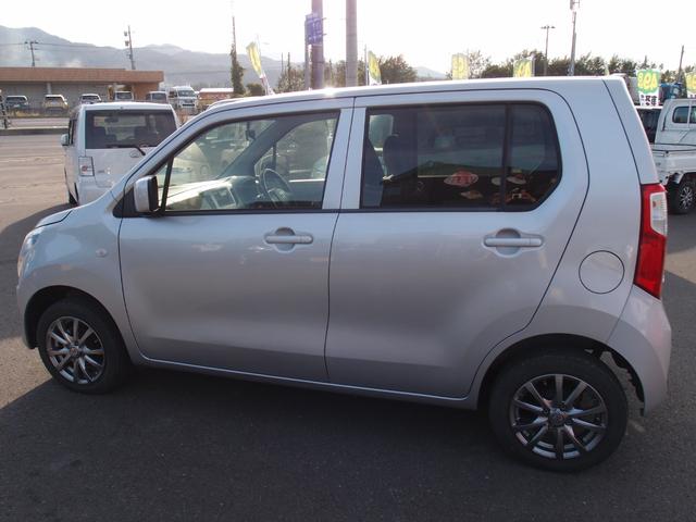 フレア ＸＧ　４ＷＤ　キーレスキー　フロント左右シートヒーター　ドアミラーヒーター　電動格納ミラー　アイドリングストップ（8枚目）