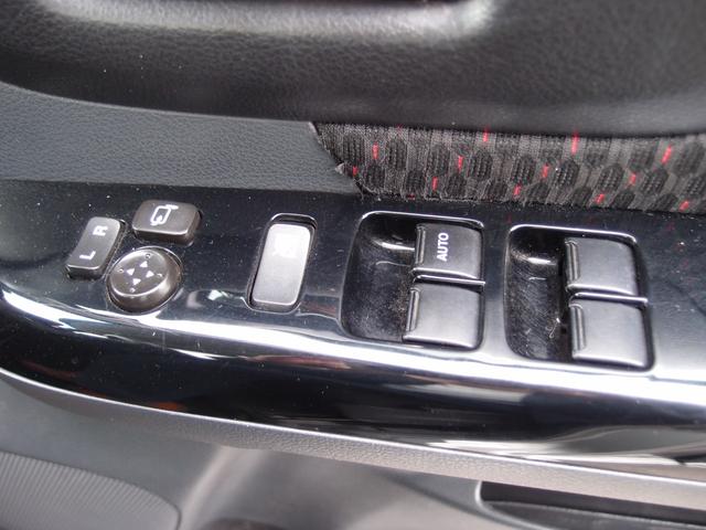 スペーシアカスタム XS 4WD 純正フルセグナビ・全方位モニター・Bluetooth・DVD 両側電動スライドドア フロント左右シートヒーター ドアミラーヒーター スマートキー(25枚目)