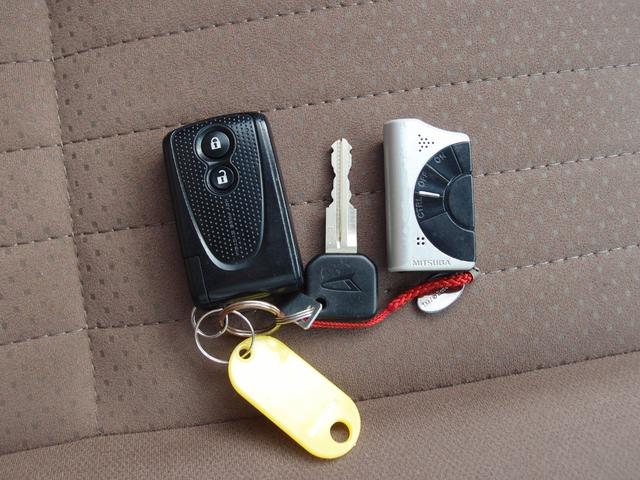 ミラココア ココアプラスＸスペシャルコーデ　４ＷＤ　スマートキー　社外エンジンスターター　電動格納ミラー　エコアイドル　純正ＣＤオーディオ（23枚目）