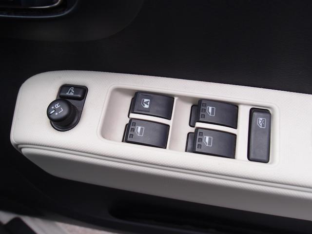 ミラココア ココアプラスXスペシャルコーデ 4WD エンジンスターター 電動格納ミラー キーフリーキー エコアイドル(19枚目)