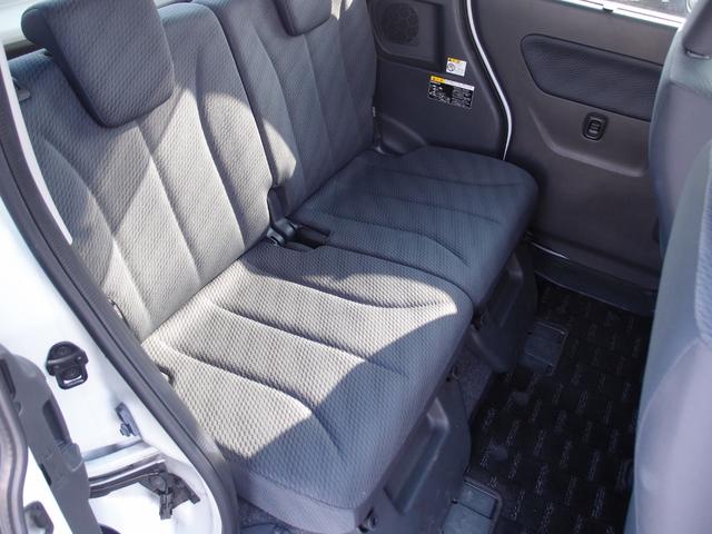 スペーシア Ｘリミテッド　４ＷＤ　ワンセグナビ・ＣＤ　レーダーブレーキサポート　両側電動スライドドア　フロント左右シートヒーター　ドアミラーヒーター　電動格納ミラー　スマートキー（11枚目）