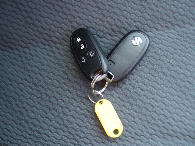 スペーシア Ｘリミテッド　４ＷＤ　ワンセグナビ・ＣＤ　レーダーブレーキサポート　両側電動スライドドア　フロント左右シートヒーター　ドアミラーヒーター　電動格納ミラー　スマートキー（27枚目）