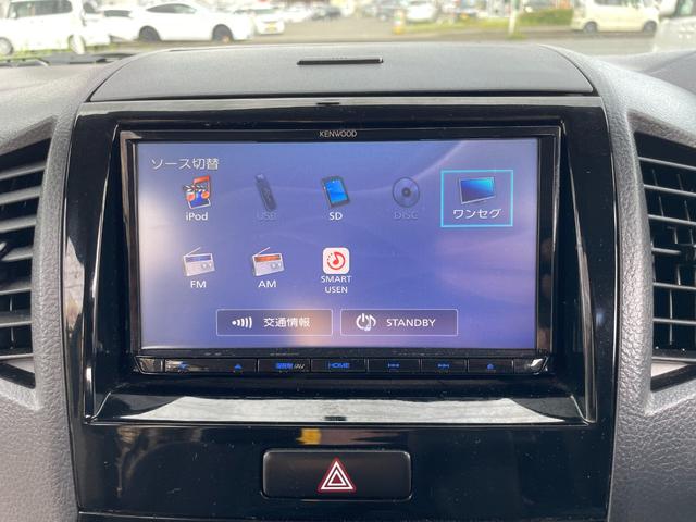 パレット Ｔ　４ＷＤ　ターボ　両側電動スライド　ナビ　ＴＶ　ＨＩＤ　スマートキー　シートヒーター　ベンチシート　盗難防止システム　ＡＢＳ　ＣＤ　ＵＳＢ　アルミホイール　衝突安全ボディ　エアコン　パワーステアリング（9枚目）