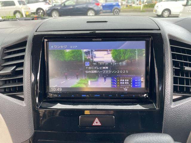 パレット Ｔ　４ＷＤ　ターボ　両側電動スライド　ナビ　ＴＶ　ＨＩＤ　スマートキー　シートヒーター　ベンチシート　盗難防止システム　ＡＢＳ　ＣＤ　ＵＳＢ　アルミホイール　衝突安全ボディ　エアコン　パワーステアリング（22枚目）