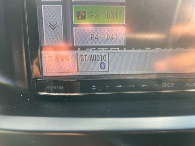ヴォクシー ＺＳ　煌ＩＩ　４ＷＤ　ＥＴＣ　ナビＴＶ　Ｂｌｕｅｔｏｏｔｈ　バックカメラ　両側電動スライド　寒冷地仕様　ＨＩＤ　スマートキー　３列シート　ＣＶＴ　タイヤ新品　純正アルミ　盗難防止システム　衝突安全ボディ　ＡＢＳ（32枚目）