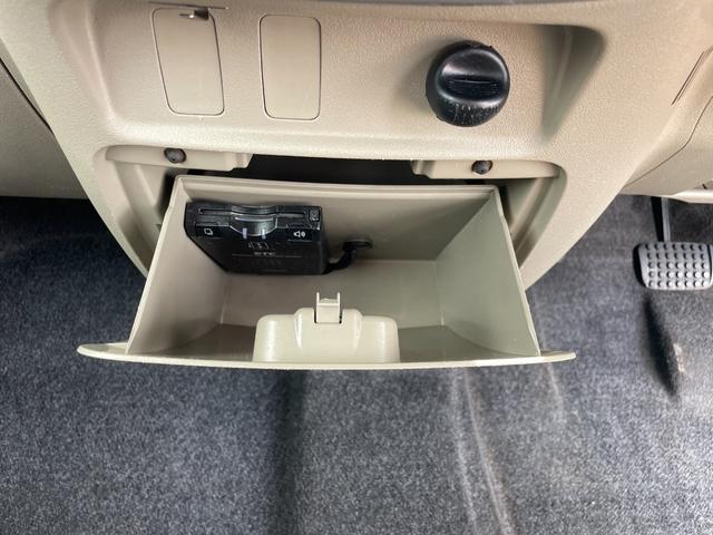 タント 　福祉車輌　ＥＴＣ　スライドドア　ナビ　ＴＶ　電動格納ミラー　ベンチシート　ＡＴ　ＣＤ　スローパー（8枚目）