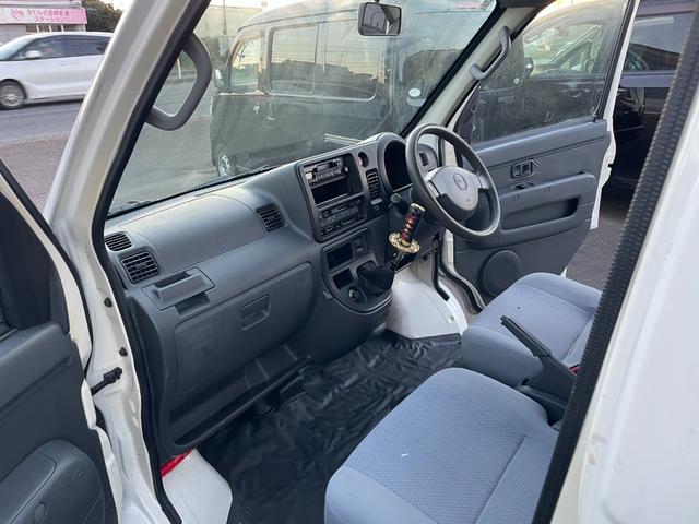 ハイゼットカーゴ ＤＸ　４ＷＤ　ＭＴ　両側スライドドア　キーレスエントリー　集中ドアロック　パワーウィンドウ　フォグランプ　スタッドレス新品（7枚目）