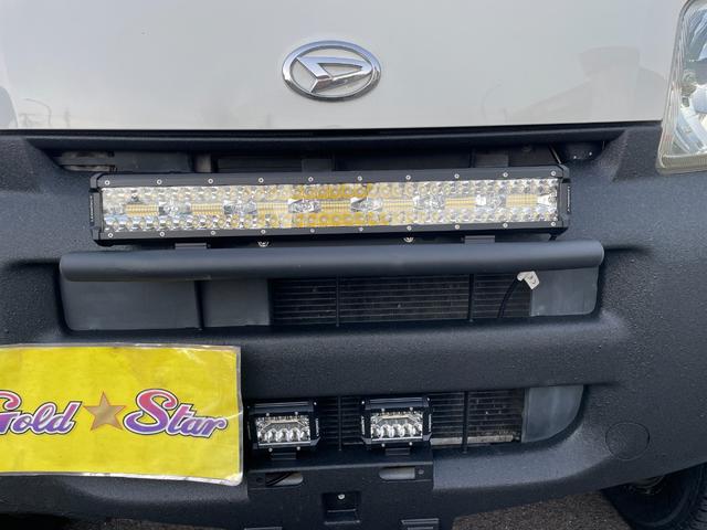 ハイゼットカーゴ ＤＸ　４ＷＤ　ＭＴ　両側スライドドア　キーレスエントリー　集中ドアロック　パワーウィンドウ　フォグランプ　スタッドレス新品（11枚目）