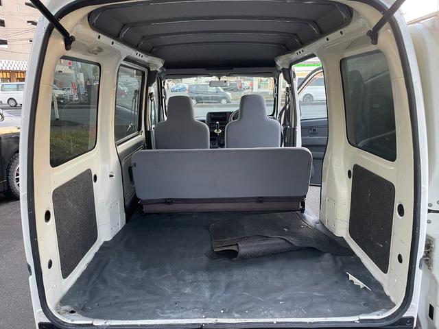 ハイゼットカーゴ ＤＸ　４ＷＤ　ＭＴ　両側スライドドア　キーレスエントリー　集中ドアロック　パワーウィンドウ　フォグランプ　スタッドレス新品（19枚目）