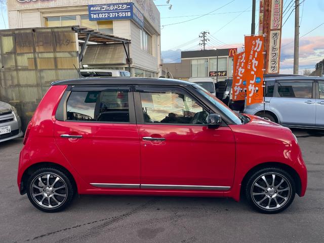 Ｎ－ＯＮＥ プレミアム　ツアラー　ＨＩＤ　スマートキー　ベンチシート　ＣＶＴ　フォグランプ　アルミホイール　盗難防止システム　ＡＢＳ　ＣＤ　アルミホイール　衝突安全ボディ　オートエアコン　パワーステアリング　パワーウィンドウ（4枚目）