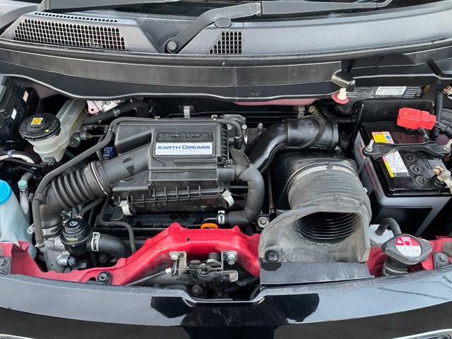 Ｎ－ＯＮＥ プレミアム　ツアラー　ＨＩＤ　スマートキー　ベンチシート　ＣＶＴ　フォグランプ　アルミホイール　盗難防止システム　ＡＢＳ　ＣＤ　アルミホイール　衝突安全ボディ　オートエアコン　パワーステアリング　パワーウィンドウ（10枚目）