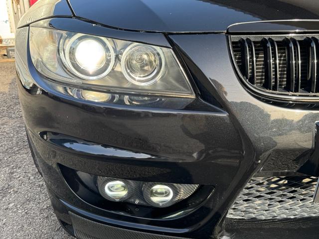 ３シリーズ ３２５ｉ　エナジーフルエアロ／４本出しマフラー／直列６気筒／１９アルミ／ローダウン／黒革電動シート／ナビ／ＴＶ／ＬＥＤリング／ＬＥＤテール／（34枚目）