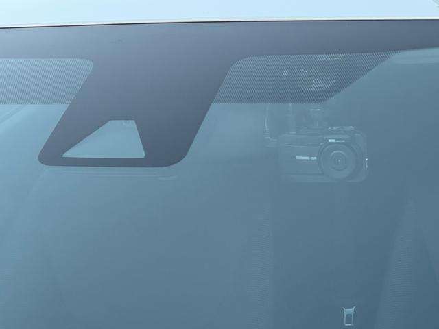 アクア G 全方囲カメラ セーフティセンス レーダークルーズ 禁煙車 AC100V電源 シートヒーター ドラレコ コーナーセンサー スマートキー LEDヘッド 10インチディスプレイオーディオ オートハイビーム(7枚目)