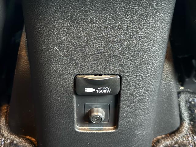 アクア G 全方囲カメラ セーフティセンス レーダークルーズ 禁煙車 AC100V電源 シートヒーター ドラレコ コーナーセンサー スマートキー LEDヘッド 10インチディスプレイオーディオ オートハイビーム(34枚目)