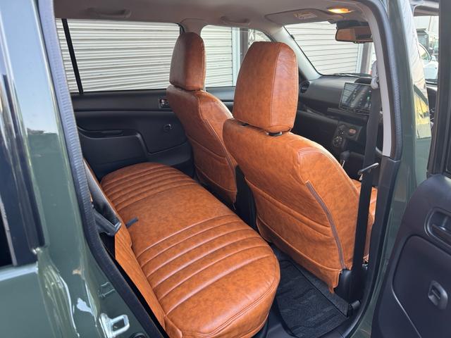 プロボックス ハイブリッドＦ　ステルスブラックエディションフルキット／新車ベースアーミーグリーンＡＰ／グリルマーカー／１０、１ディスプレイオーディオ／ＴＶ／ヴィンテージシートカバー／肘掛け／ＴＯＹＯオープンカントリー／マットアルミ（14枚目）