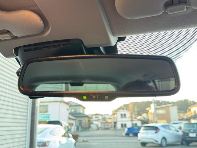 プロボックス ハイブリッドＦ　ステルスブラックエディションフルキット／新車ベースアーミーグリーンＡＰ／グリルマーカー／１０、１ディスプレイオーディオ／ＴＶ／ヴィンテージシートカバー／肘掛け／ＴＯＹＯオープンカントリー／マットアルミ（26枚目）