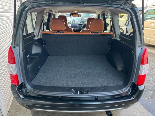 プロボックス ハイブリッドＦ　ステルスブラックエディションフルキット／新車ベースアーミーグリーンＡＰ／グリルマーカー／１０、１ディスプレイオーディオ／ＴＶ／ヴィンテージシートカバー／肘掛け／ＴＯＹＯオープンカントリー／マットアルミ（29枚目）