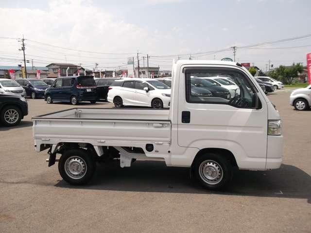 SDX 4WD 5MT エアコン 荷台ランプ ラジオ(5枚目)