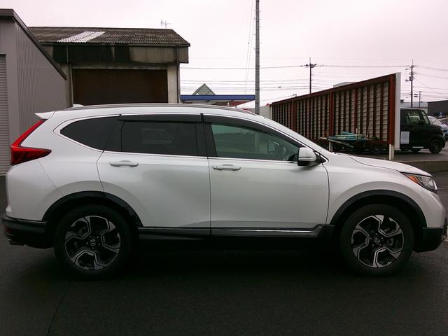 ＣＲ－Ｖ ＥＸ・マスターピース　純正ナビ・ＴＶ・バックカメラ・ＥＴＣ・ホンダセンシング・電子パーキング・パワーシート・電動テールゲート・サンルーフ・純正アルミ（9枚目）