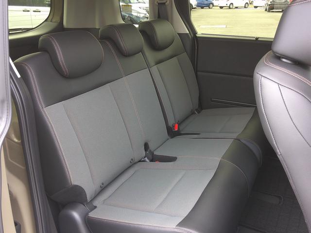 フリード ｅ：ＨＥＶクロスター　純正ナビ・ＴＶ・バックカメラ・ＥＴＣ・両側パワースライドドア・ホンダセンシング・衝突軽減ブレーキ・クルーズコントロール・ＬＫＡＳ・電子パーキング・オートブレーキホールド機能・ＬＥＤヘッドライト（11枚目）