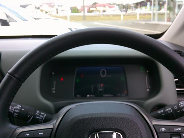 フリード ｅ：ＨＥＶクロスター　純正ナビ・ＴＶ・バックカメラ・ＥＴＣ・両側パワースライドドア・ホンダセンシング・衝突軽減ブレーキ・クルーズコントロール・ＬＫＡＳ・電子パーキング・オートブレーキホールド機能・ＬＥＤヘッドライト（13枚目）