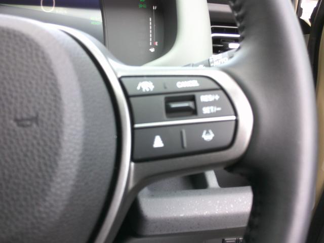 フリード ｅ：ＨＥＶクロスター　純正ナビ・ＴＶ・バックカメラ・ＥＴＣ・両側パワースライドドア・ホンダセンシング・衝突軽減ブレーキ・クルーズコントロール・ＬＫＡＳ・電子パーキング・オートブレーキホールド機能・ＬＥＤヘッドライト（15枚目）