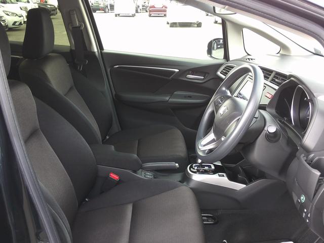 フィットハイブリッド Fパッケージコンフォートエディション 純正ナビ・TV・バックカメラ・ETC・純正エンジンスターター・ドラレコ・シートヒーター・Pセンサー・LEDヘッドライト・フォグ(10枚目)