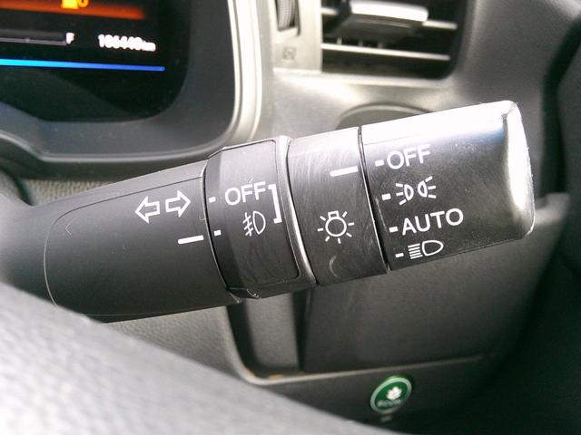 フィットハイブリッド Fパッケージコンフォートエディション 純正ナビ・TV・バックカメラ・ETC・純正エンジンスターター・ドラレコ・シートヒーター・Pセンサー・LEDヘッドライト・フォグ(18枚目)