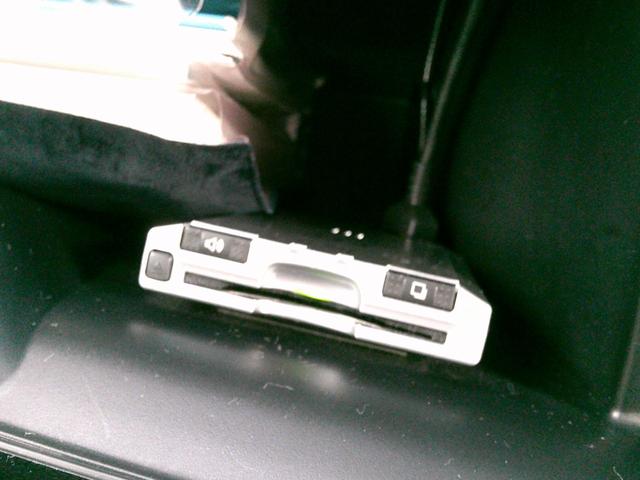 フィットハイブリッド Fパッケージコンフォートエディション 純正ナビ・TV・バックカメラ・ETC・純正エンジンスターター・ドラレコ・シートヒーター・Pセンサー・LEDヘッドライト・フォグ(24枚目)