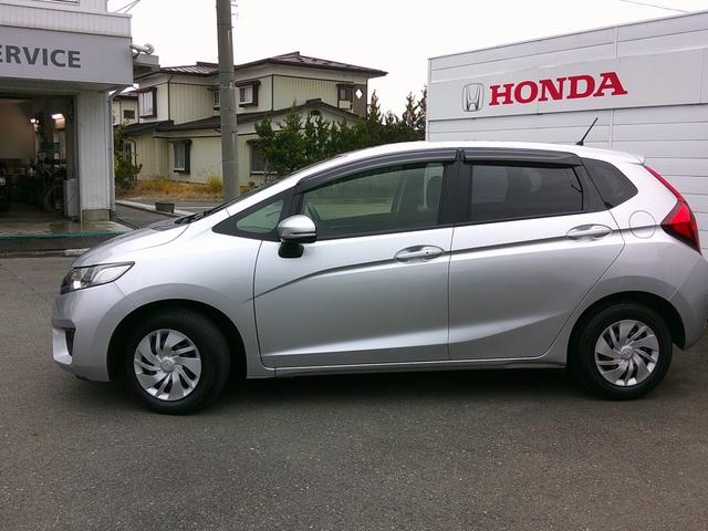 フィット 13G・Fパッケージ 純正ナビ・TV・バックカメラ(5枚目)