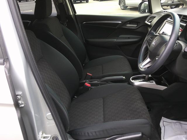 フィット 13G・Fパッケージ 純正ナビ・TV・バックカメラ(10枚目)