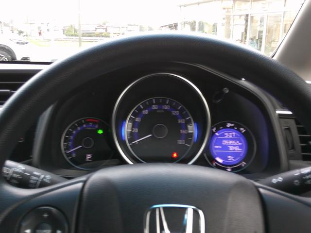 フィット 13G・Fパッケージ 純正ナビ・TV・バックカメラ(13枚目)