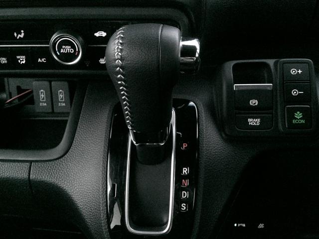 N-BOXカスタム Lスタイル+ブラック 社外ディスプレイオーディオ・バックカメラ・ホンダセンシング・衝突軽減ブレーキ・クルーズコントロール・レーンキープアシスト・電子パーキング・オートブレーキホールド機能・両側パワスラ(20枚目)