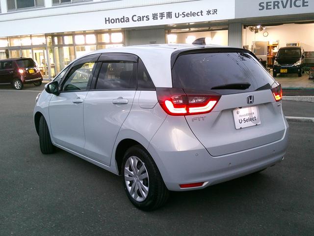 フィット e:HEVホーム 純正ナビ・TV・バックカメラ・ホンダセンシング・衝突軽減ブレーキ・クルーズコントロール・レーンキープアシスト・電子パーキング・オートブレーキホールド機能・ETC・LEDヘッドライト(6枚目)