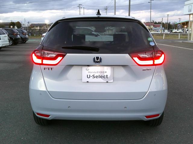 フィット e:HEVホーム 純正ナビ・TV・バックカメラ・ホンダセンシング・衝突軽減ブレーキ・クルーズコントロール・レーンキープアシスト・電子パーキング・オートブレーキホールド機能・ETC・LEDヘッドライト(7枚目)