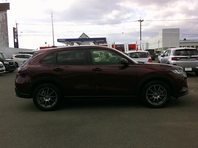 ZR-V e:HEVX HondaSENSING・ブラインドスポットインフォメーション・運転席&助手席シートヒーター・パワーテールゲート(予約クローズ機能付)・18インチアルミホイール(9枚目)