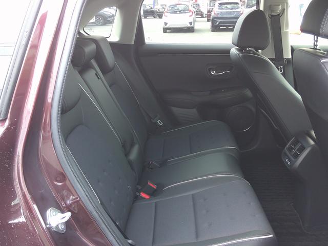 ZR-V e:HEVX HondaSENSING・ブラインドスポットインフォメーション・運転席&助手席シートヒーター・パワーテールゲート(予約クローズ機能付)・18インチアルミホイール(11枚目)