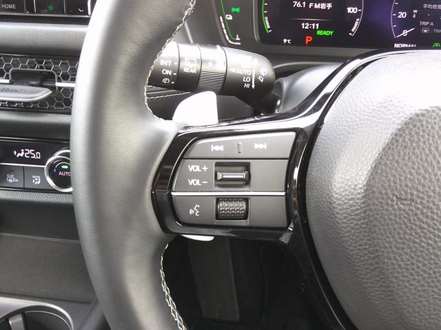 ZR-V e:HEVX HondaSENSING・ブラインドスポットインフォメーション・運転席&助手席シートヒーター・パワーテールゲート(予約クローズ機能付)・18インチアルミホイール(15枚目)