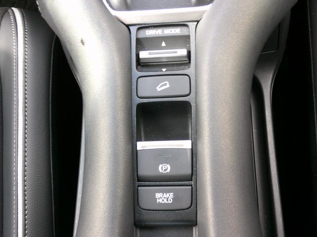 ZR-V e:HEVX HondaSENSING・ブラインドスポットインフォメーション・運転席&助手席シートヒーター・パワーテールゲート(予約クローズ機能付)・18インチアルミホイール(18枚目)